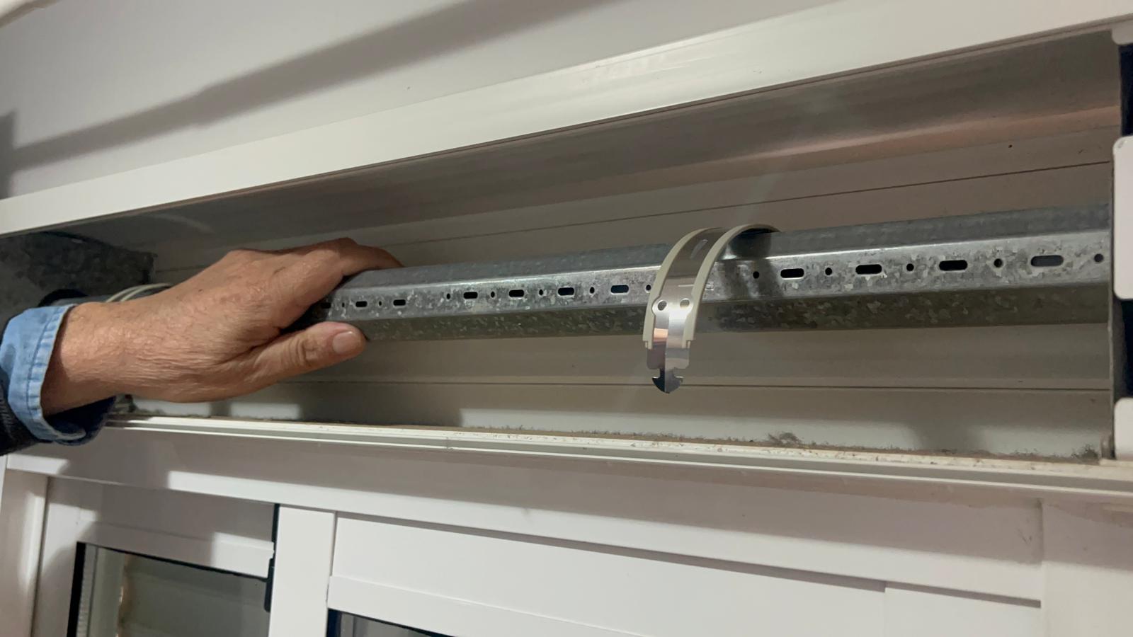 Motorización e instalación eléctrica de persiana